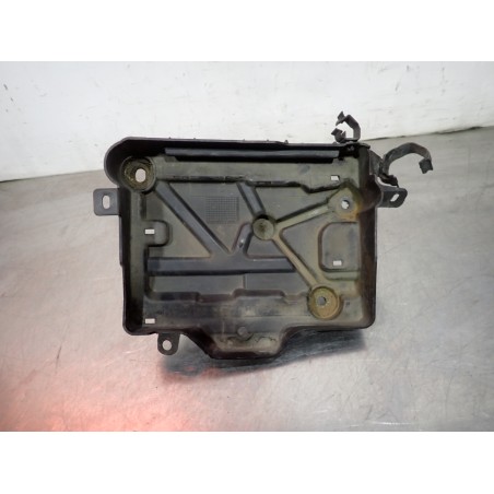 PODSTAWA AKUMULATORA FIAT GRANDE PUNTO 55702622