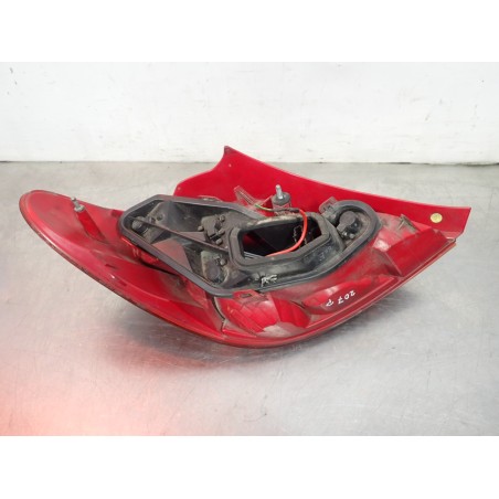 LAMPA PRAWA TYLNA PEUGEOT 207 9649986580-02