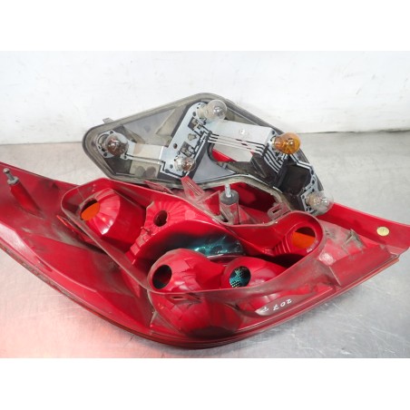 LAMPA PRAWA TYLNA PEUGEOT 207 9649986580-02