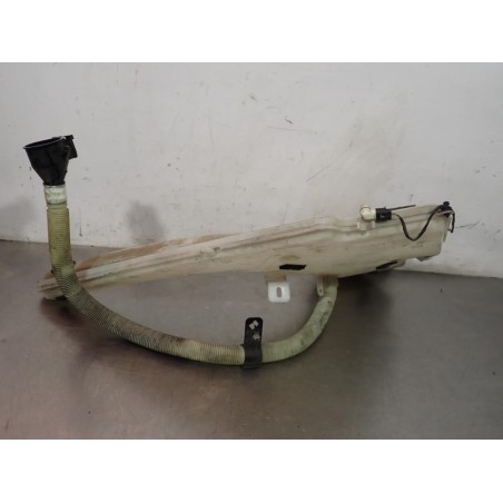 ZBIORNICZEK SPRYSKIWACZY BMW E87 7124231-09