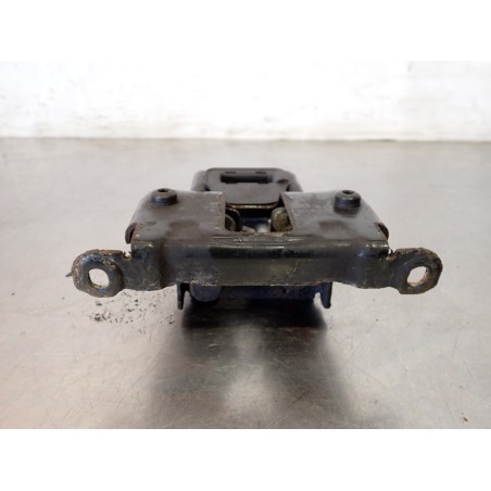 ZAMEK MASKI BMW E87 