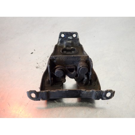 ZAMEK MASKI BMW E87 