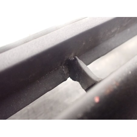 GRILL ATRAPA VOLKSWAGEN JETTA II LIFT 165853653E
