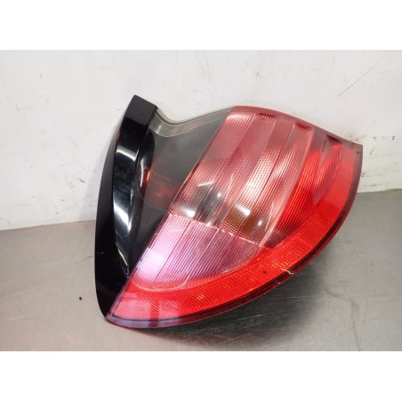 LAMPA LEWA TYLNA MERCEDES-BENZ W203 C180 A2038200564