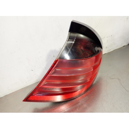 LAMPA PRAWA TYLNA MERCEDES-BENZ W203 C180 A2030200664