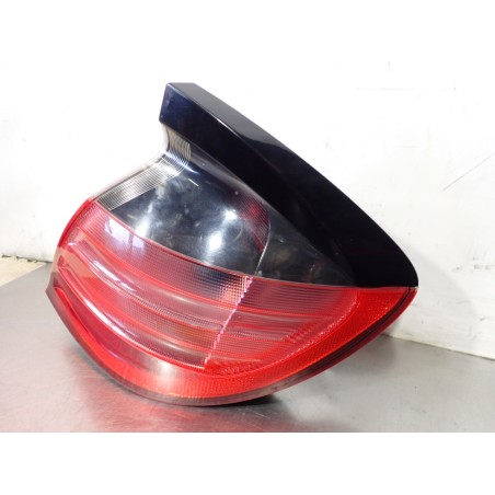 LAMPA PRAWA TYLNA MERCEDES-BENZ W203 C180 A2030200664