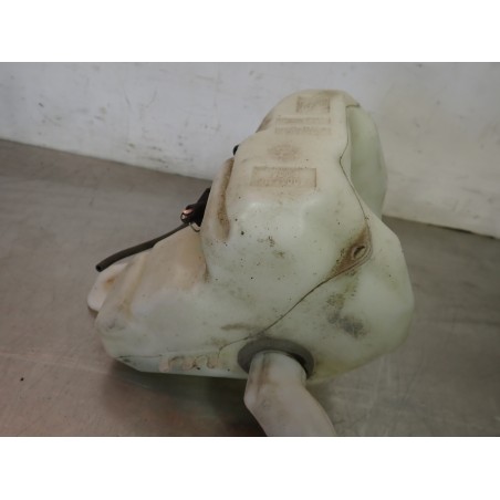 ZBIORNICZEK SPRYSKIWACZY FIAT GRANDE PUNTO 55702892