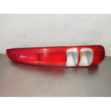 LAMPA PRAWA TYLNA HONDA HR-V 