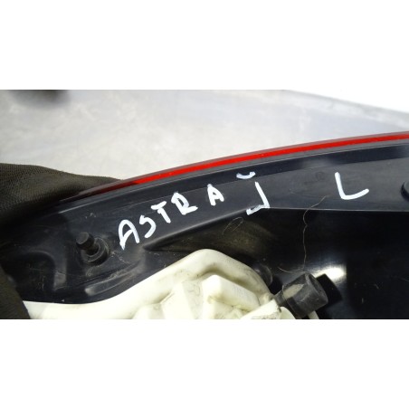 LAMPA PRAWA TYLNA OPEL ASTRA J 1.7CDTI 