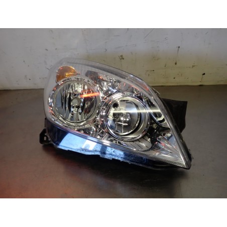 LAMPA PRAWA PRZEDNIA OPEL ASTRA H LIFT 