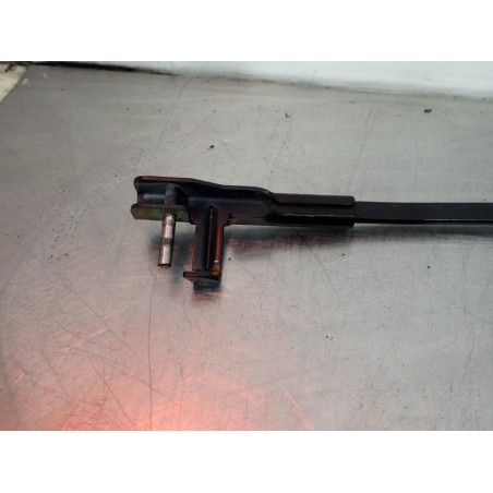 RAMIĘ WYCIERACZKI PRZÓD PRAWE AUDI A3 8P 8P1955410A