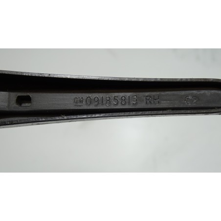 RAMIĘ WYCIERACZKI PRZÓD PRAWE OPEL VECTRA C 1.6 09185813