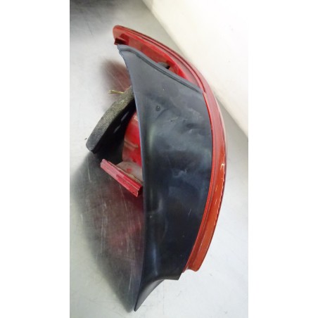 LAMPA PRAWA TYLNA PEUGEOT 206 1.6 