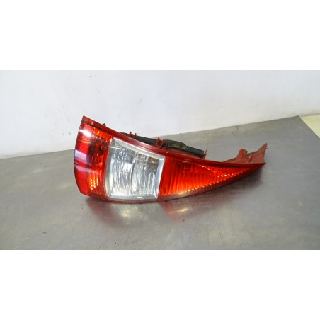 LAMPA LEWA TYLNA CITROEN C3 1.4 I  