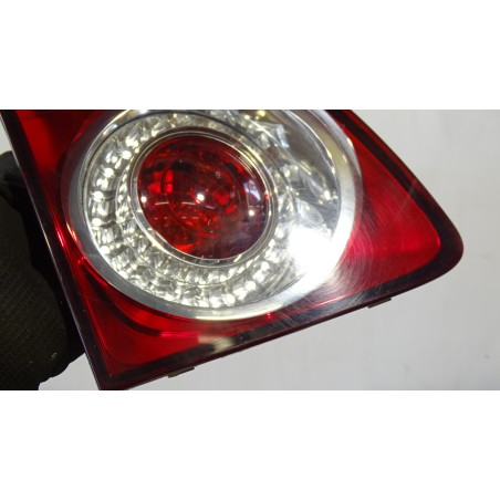 LAMPA LEWA TYLNA W KLAPIE VOLKSWAGEN GOLF V PLUS CROSS 5M0945093J