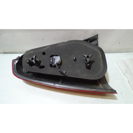 LAMPA PRAWA TYLNA DACIA LOGAN 1.5 