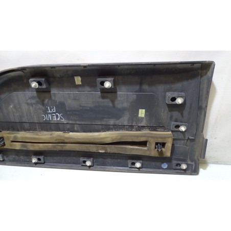 LISTWA DRZWI PRAWA TYLNA RENAULT SCENIC RX4 1.9DCI 7700434913