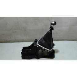 GAŁKA ZMIANY BIEGÓW RENAULT LAGUNA III 2.0DCI 8200933373C