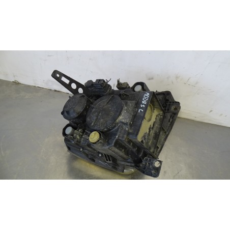 LAMPA LEWA PRZEDNIA RENAULT MODUS 1.5DCI 8200540238