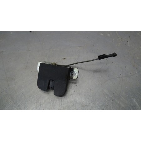 ZAMEK KLAPY BAGAŻNIKA SEAT LEON 1.6 6L6827505A