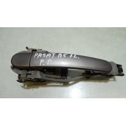 KLAMKA PRAWA PRZEDNIA ZEWNĘTRZNA VOLKSWAGEN PASSAT B5 FL 1.9 3B0837885
