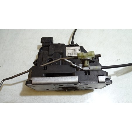 ZAMEK PRAWY PRZÓD DRZWI OPEL CORSA D 1.4 13258274