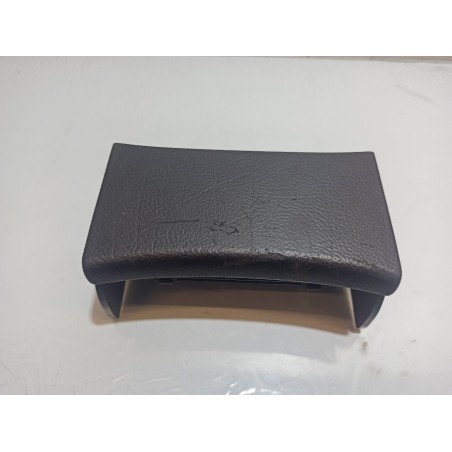 POPIELNICZKA VOLKSWAGEN PASSAT B5 3B0857961