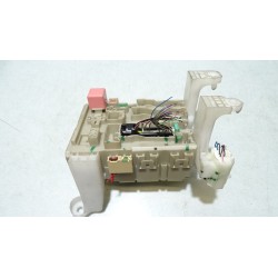 SKRZYNKA BEZPIECZNIKÓW TOYOTA AVENSIS T27 2.0D4D 82730-05150-C