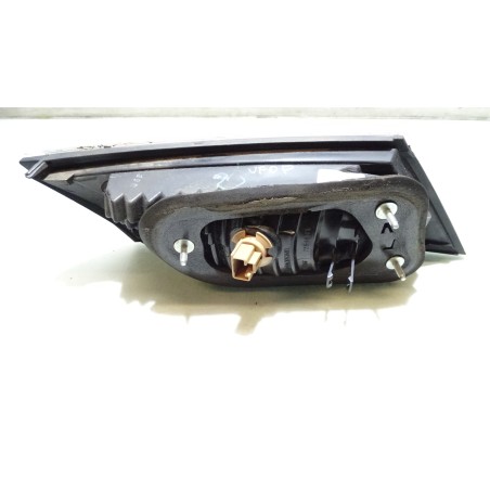 LAMPA PRAWA TYLNA W KLAPIE HONDA CIVIC VIII 1.4i-DSi 226-16874