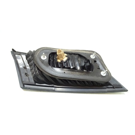 LAMPA PRAWA TYLNA W KLAPIE HONDA CIVIC VIII 1.4i-DSi 226-16874